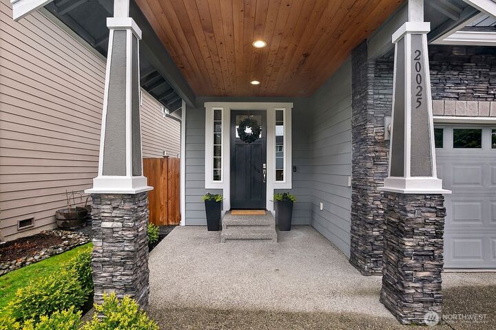 Property Photo:  20025  6th Place W  WA 98036 