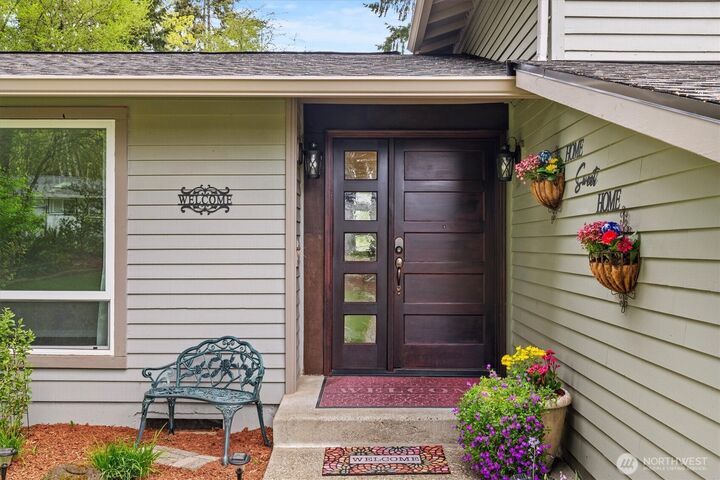 Property Photo:  17632 SE 123rd Place  WA 98059 