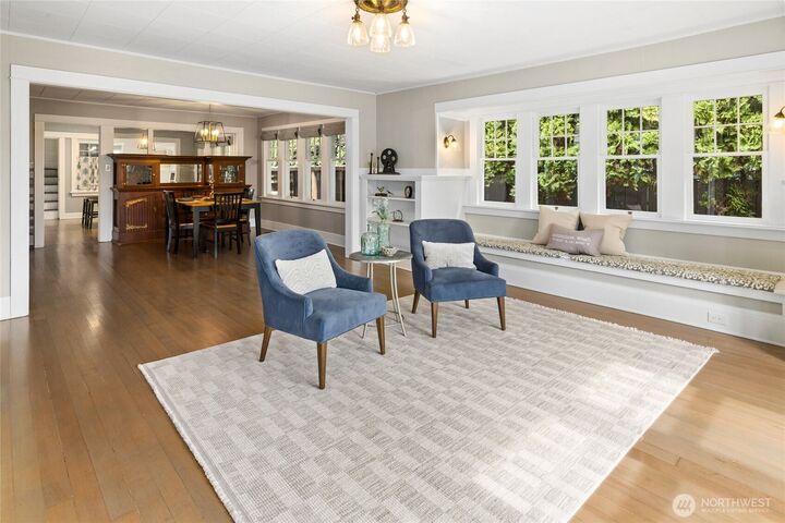 Property Photo:  2024  Wells Street  WA 98022 