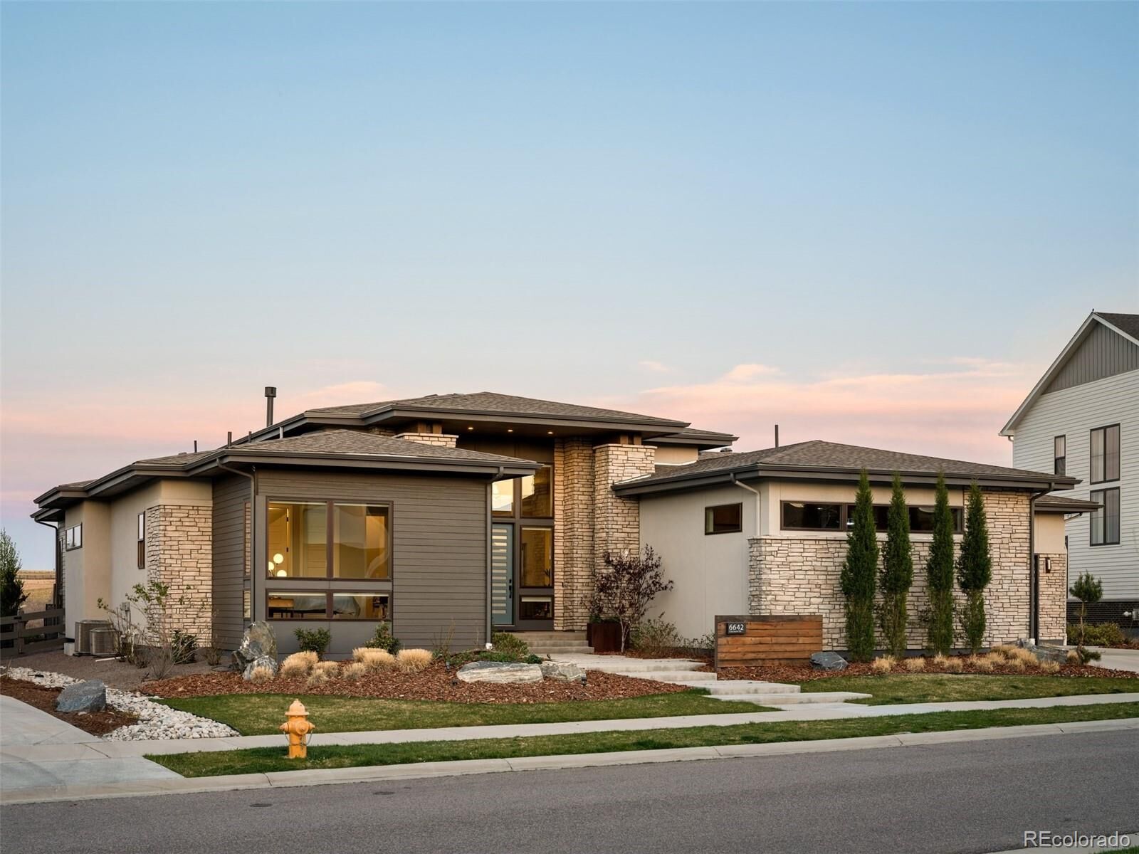 Property Photo: 6642 Canyonpoint Road CO 80108