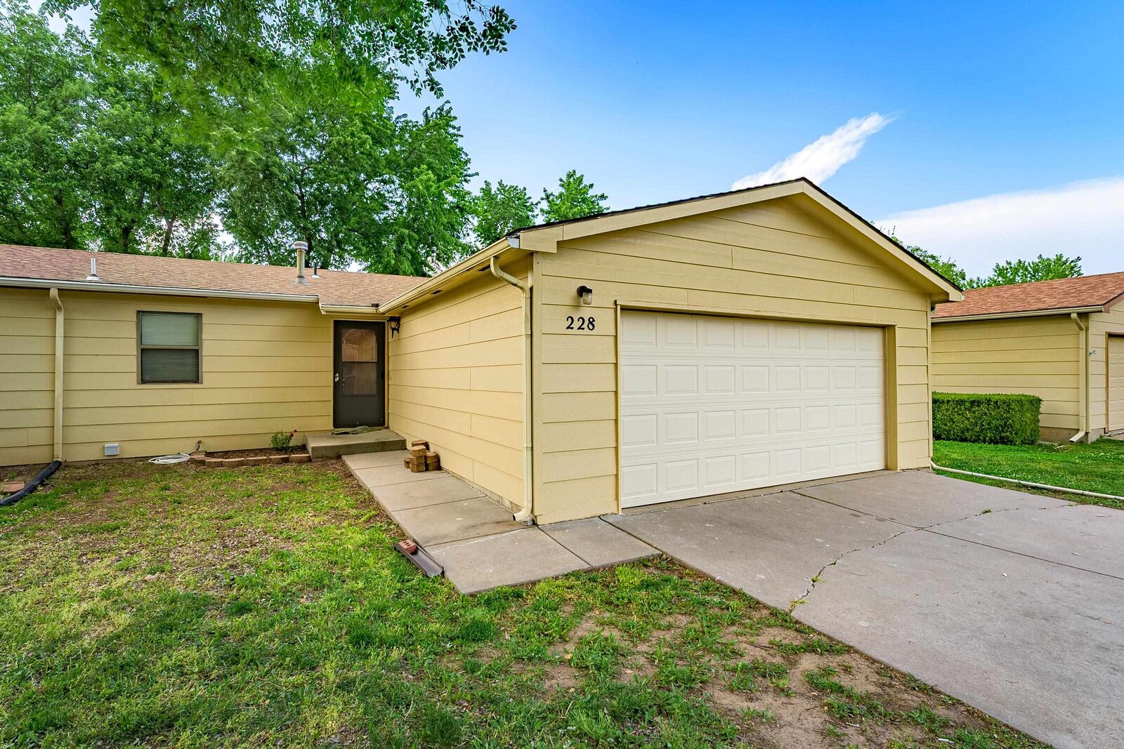 Property Photo: 228 W Overlook Dr KS 67037-2622