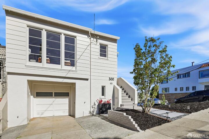 Property Photo:  300 Edna Street  CA 94112 