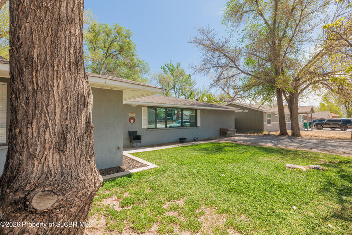 Property Photo:  2502 Avery Lane  NM 87402 