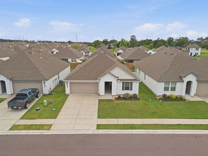 Property Photo:  265 Paisley Parkway  LA 70665 