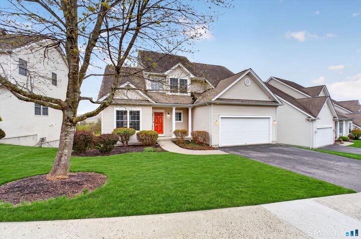 Property Photo:  18 Tobins Court 18  CT 06810 