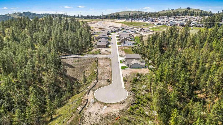 Property Photo:  5110 N Scenic Ln  WA 99212 