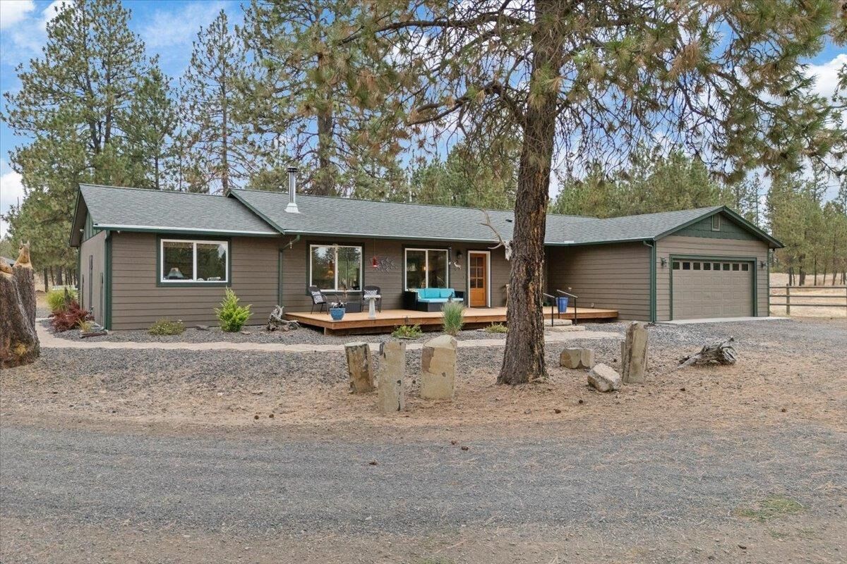 Property Photo:  25106 W Carman Ln  WA 99004 