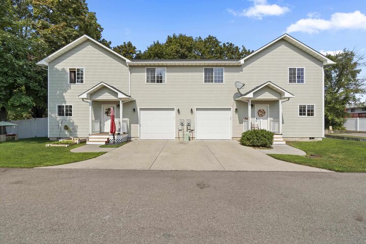 Property Photo:  10725 E Broadway Ave  WA 99206 