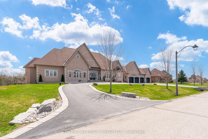 Photo de la propriété: 5121 Tom Thomson Court ON L1Y 0A1