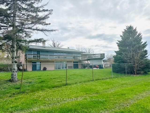 Property Photo: 450 Queenston Road ON L0S 1J0
