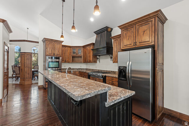 Property Photo:  10637 S Crescent Bend Dr  UT 84070 