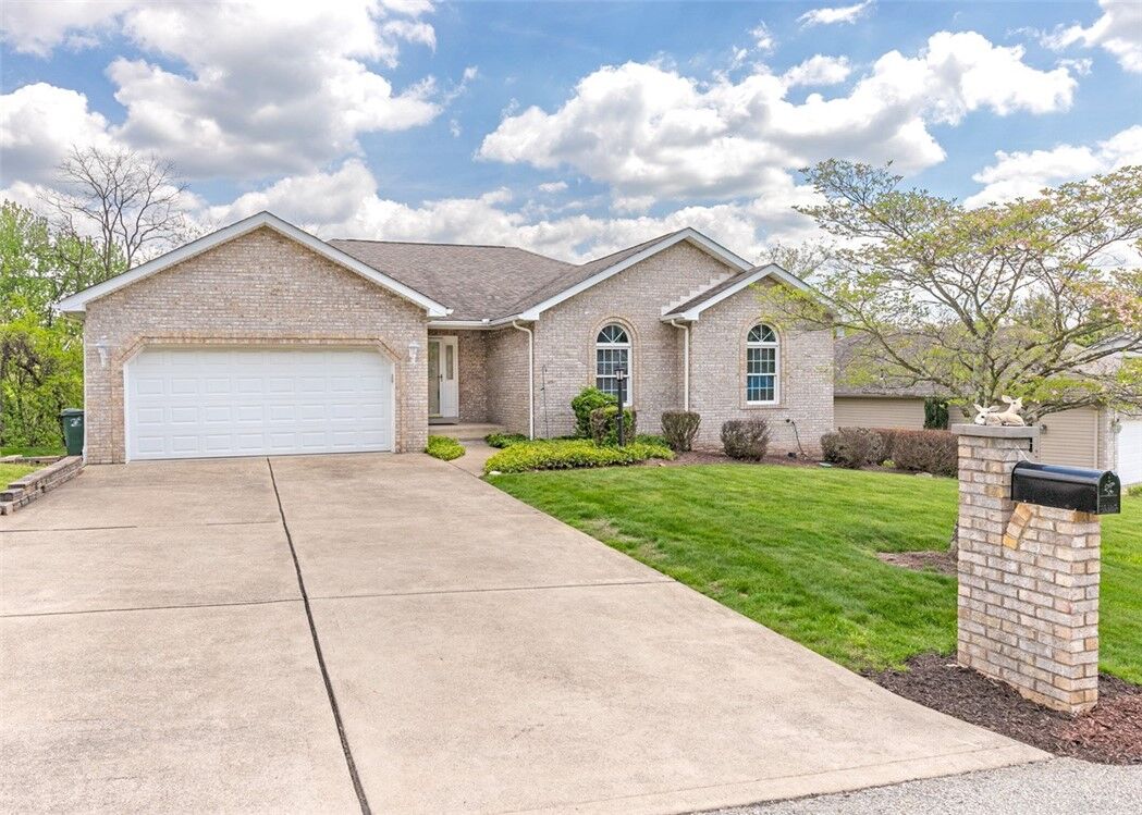 Property Photo:  2408 Briarhill Court  PA 15131 