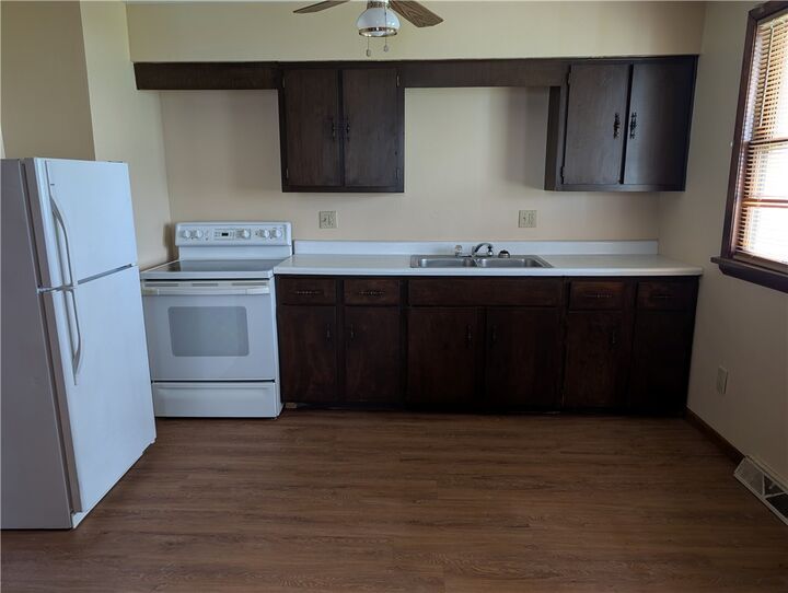 Property Photo:  623.5 Conrad  PA 15022 