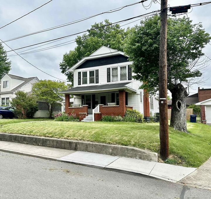 Property Photo:  2406 Central Parkway  KY 41101 