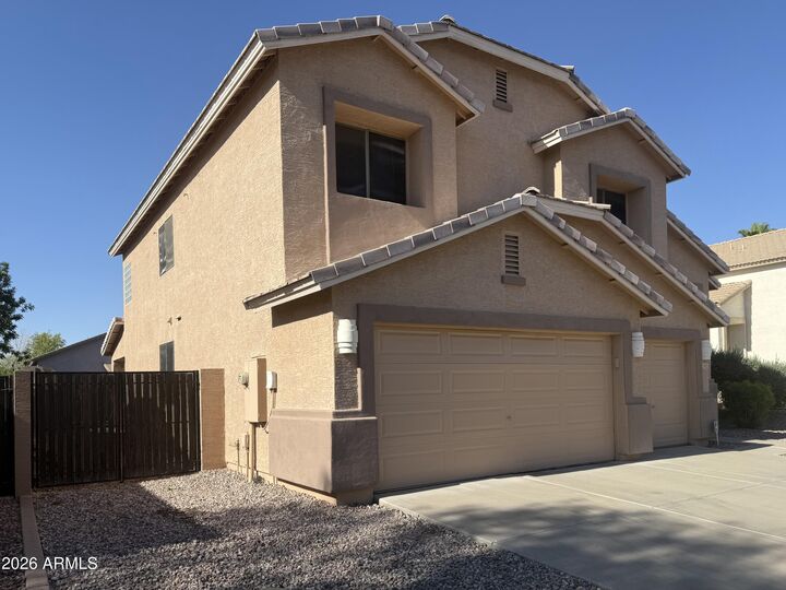 Property Photo:  2422 W Ellis Street  AZ 85041 