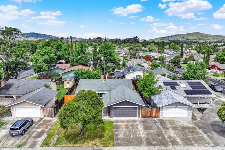 Property Photo:  806 Meadowlark Drive  CA 94533 