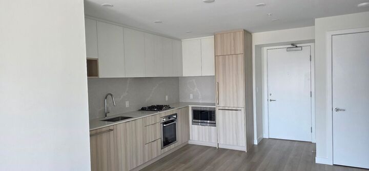 Property Photo:  6087 Wilson Avenue 3105  BC V5H 0M1 