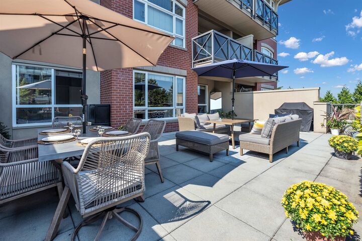 2970 King George Boulevard 223 — photo 1