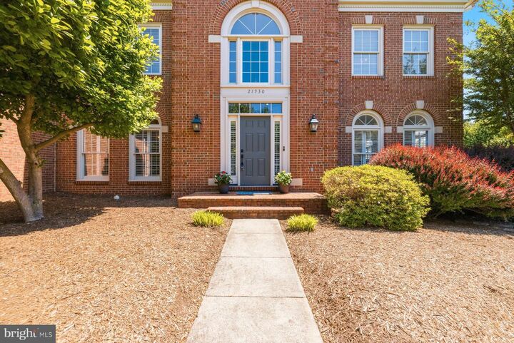Property Photo:  21930 Bellair Court  VA 20147 