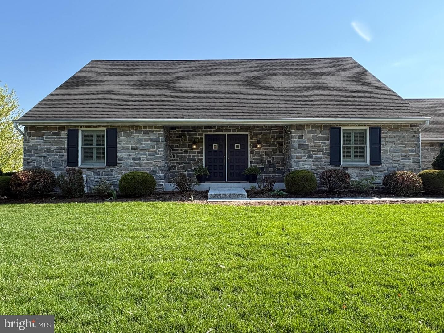 Property Photo:  320 Highland Road  PA 17033 