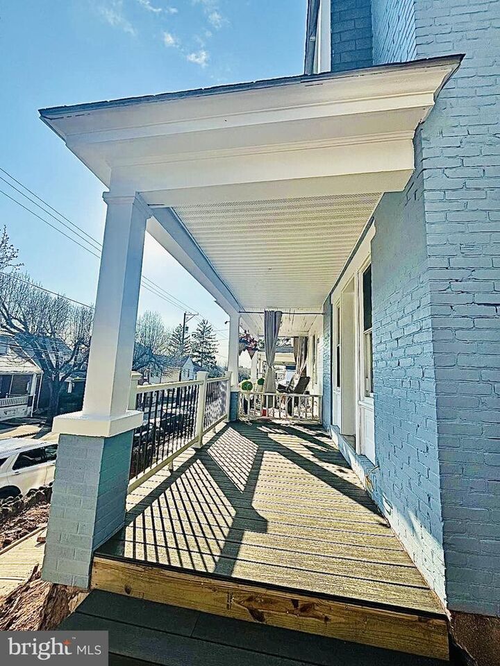 Property Photo:  527 Beech Street  PA 19464 