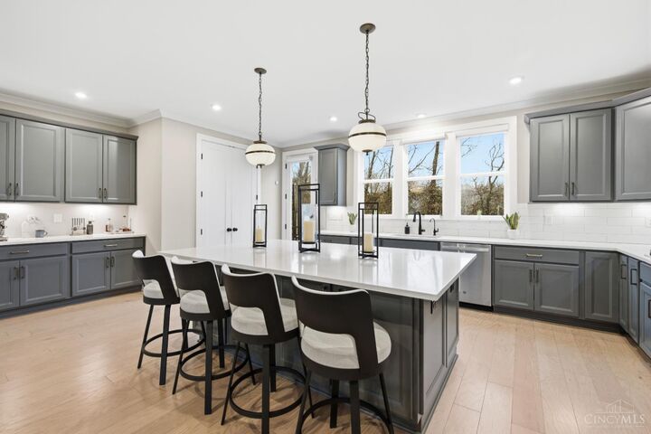 Property Photo:  102 Blossom View Drive  OH 45140 