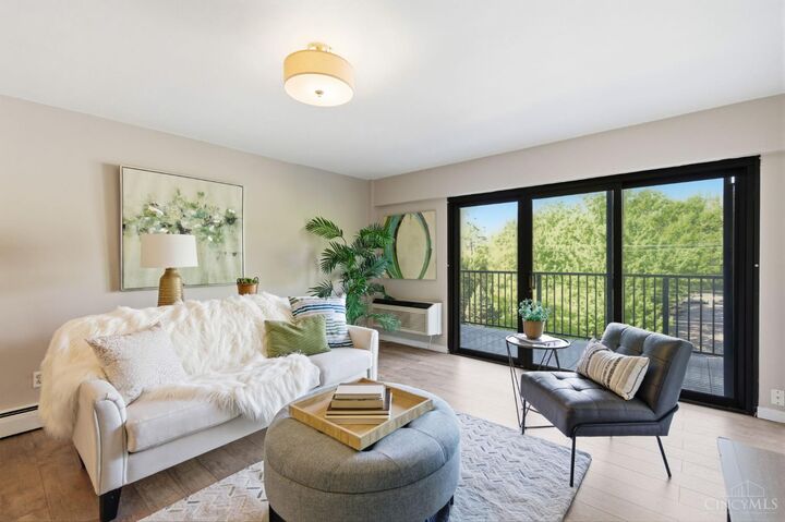 Property Photo:  1815 William Howard Taft Road  OH 45206 