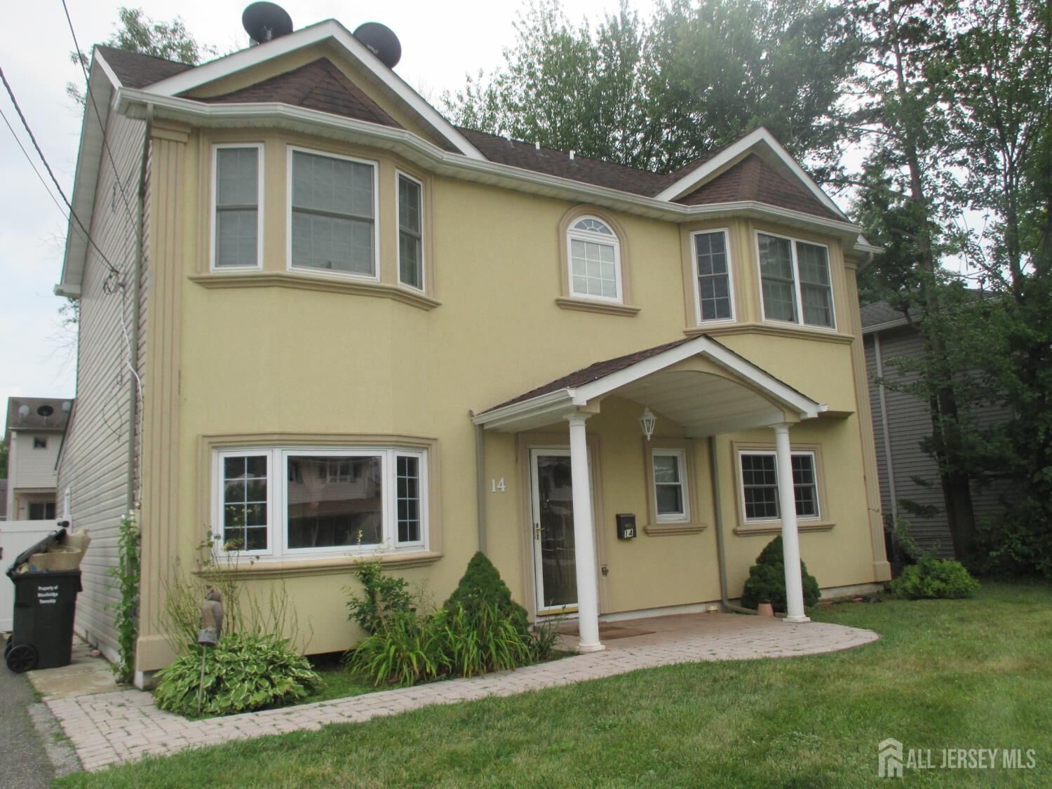 Property Photo:  14 New Dover Road  NJ 08830 