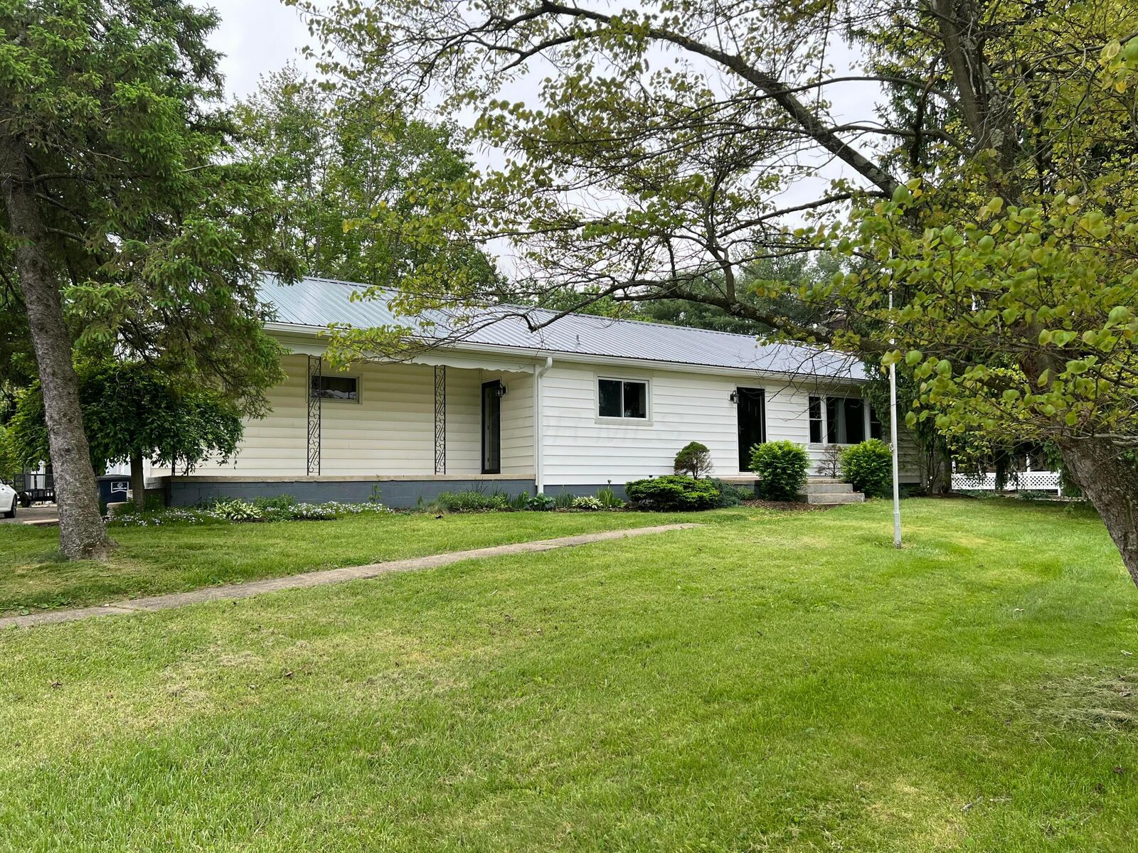 Property Photo:  2526 W Fair Avenue  OH 43130 