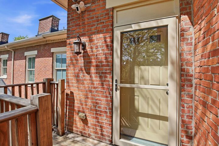 Property Photo:  175 E Livingston Avenue  OH 43215 