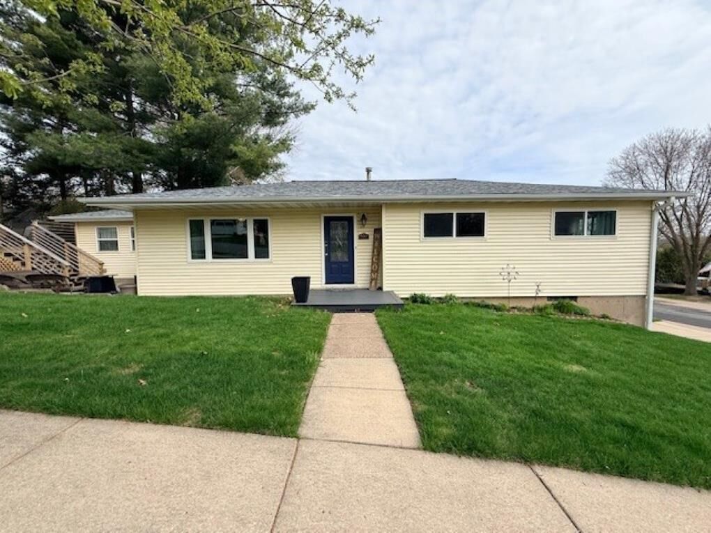 Property Photo:  1002 Maple Street  WI 54401 