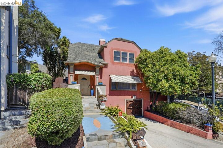 Property Photo:  1134 Chatham Rd  CA 94610 