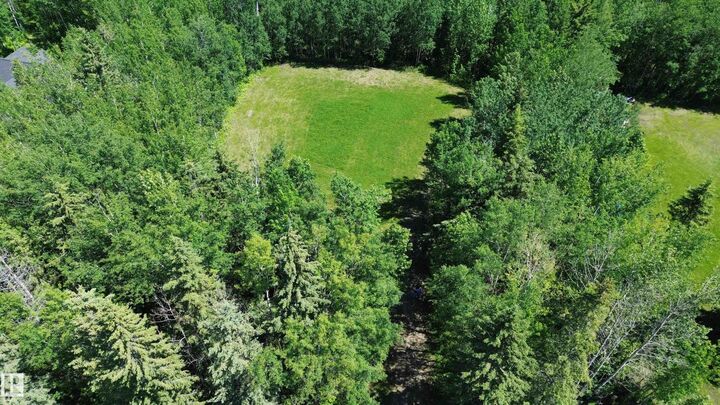 Property Photo:  #3 9002 Hwy 16  AB T0E 2M0 