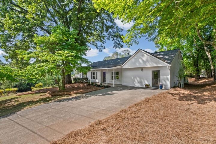 Property Photo: 213 Colemans Bluff Drive GA 30188