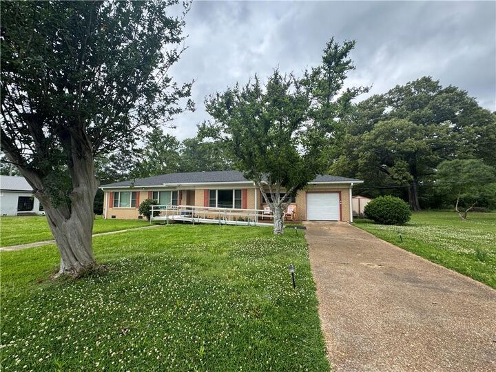 Property Photo:  5750 Aimwell Road  LA 71342 