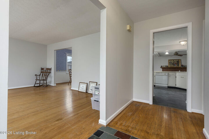 Property Photo:  2611 Welsford Way  KY 40242 