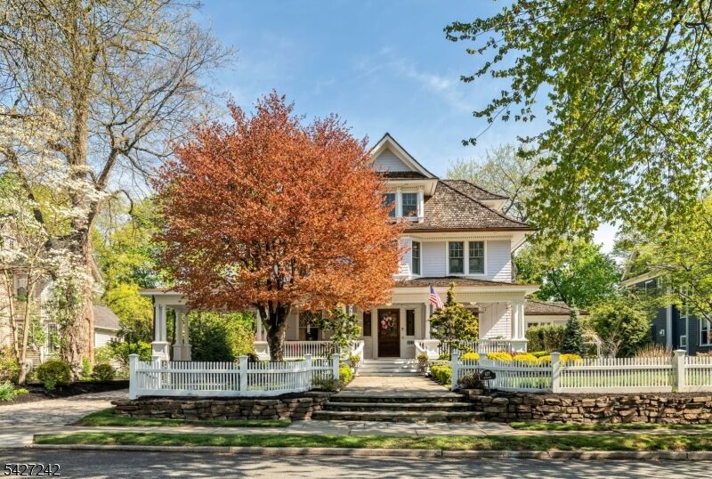 Property Photo:  427 Spring Ave  NJ 07450 