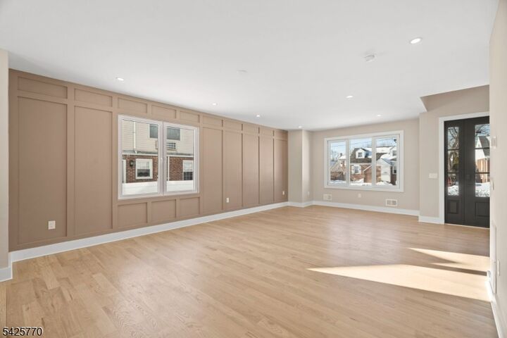 Property Photo:  12 Western Dr  NJ 07410 