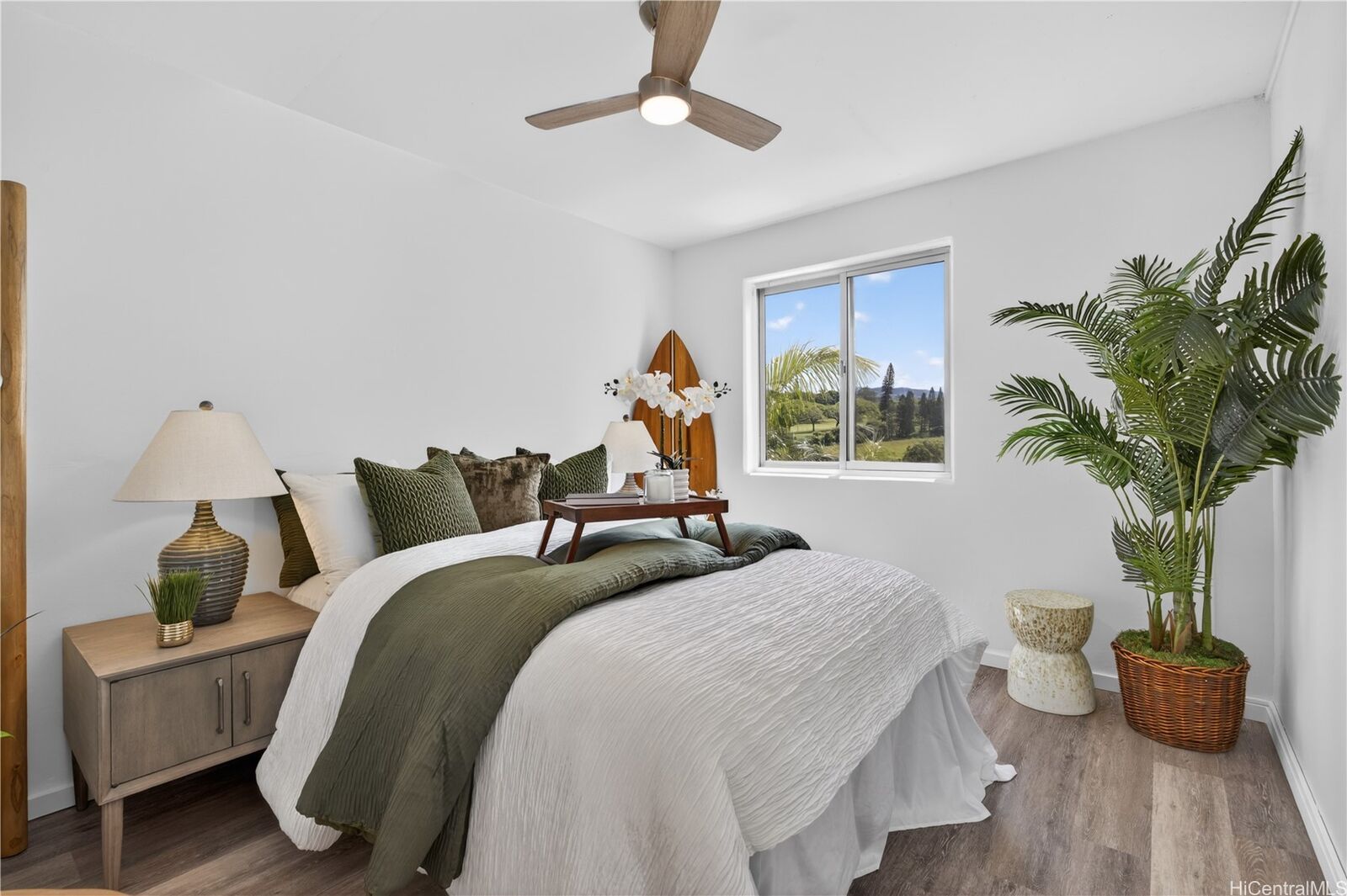Property Photo: 98-1038 Moanalua Road 7-608 HI 96701