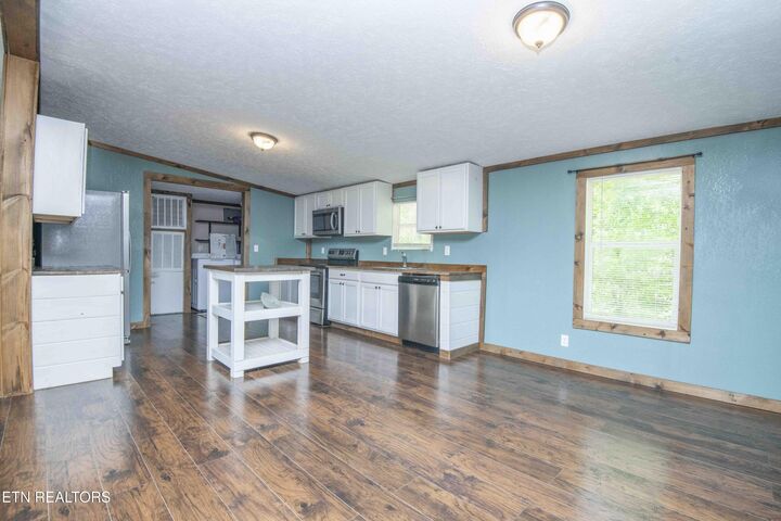 Property Photo:  629 Yarnell Rd  TN 37716 