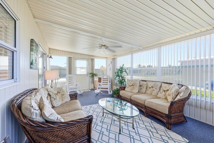 Property Photo:  1107 44th Avenue Drive E  FL 34222 