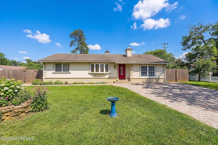 Property Photo:  26 Cherokee Drive  NJ 08015 