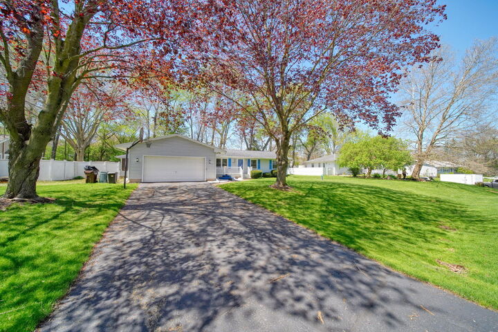 Property Photo:  3130 Daggitt Drive  MI 49283 