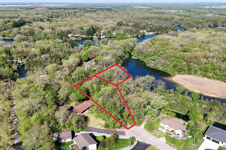 Property Photo:  5610 Muskie Trail  IL 60450 
