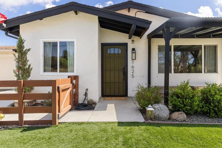 Property Photo:  1625 Anza Avenue  CA 92084 