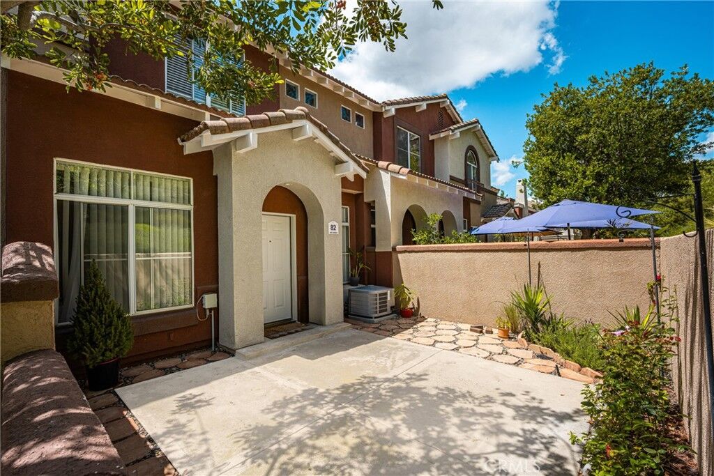 Property Photo:  82 Santa Barbara Court  CA 92610 