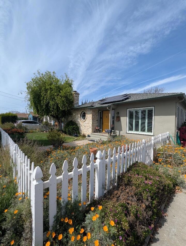 Property Photo:  640 Park Street  CA 93901 