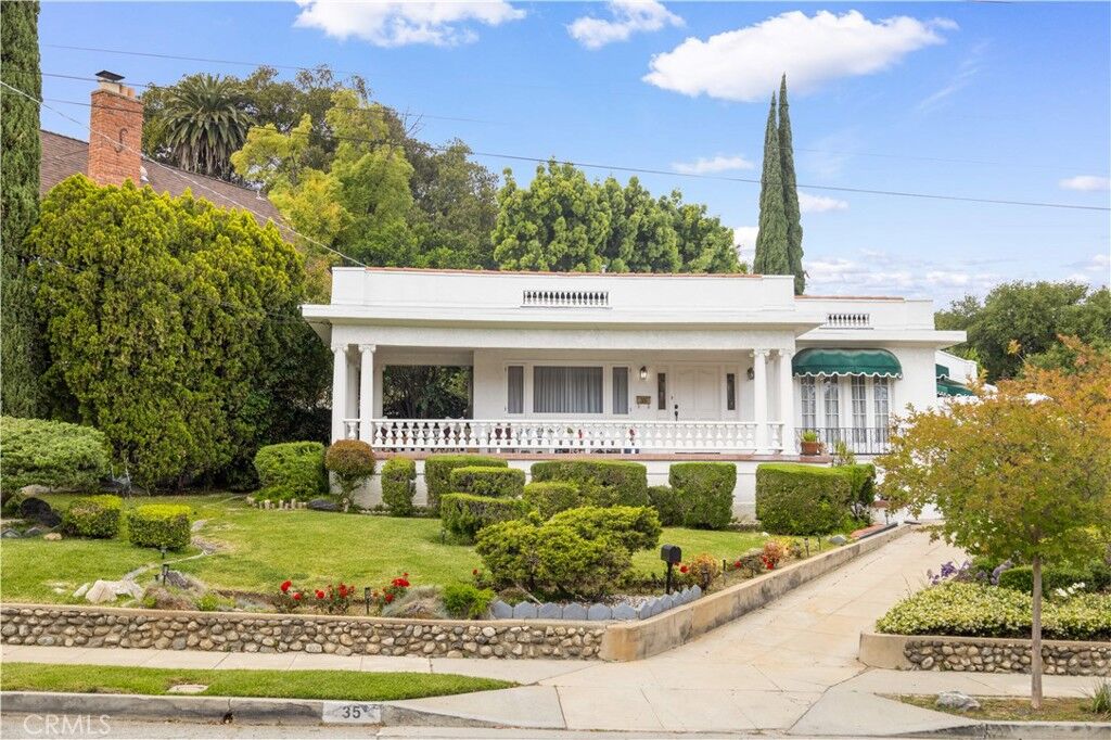 Property Photo:  35 W State  CA 91105 