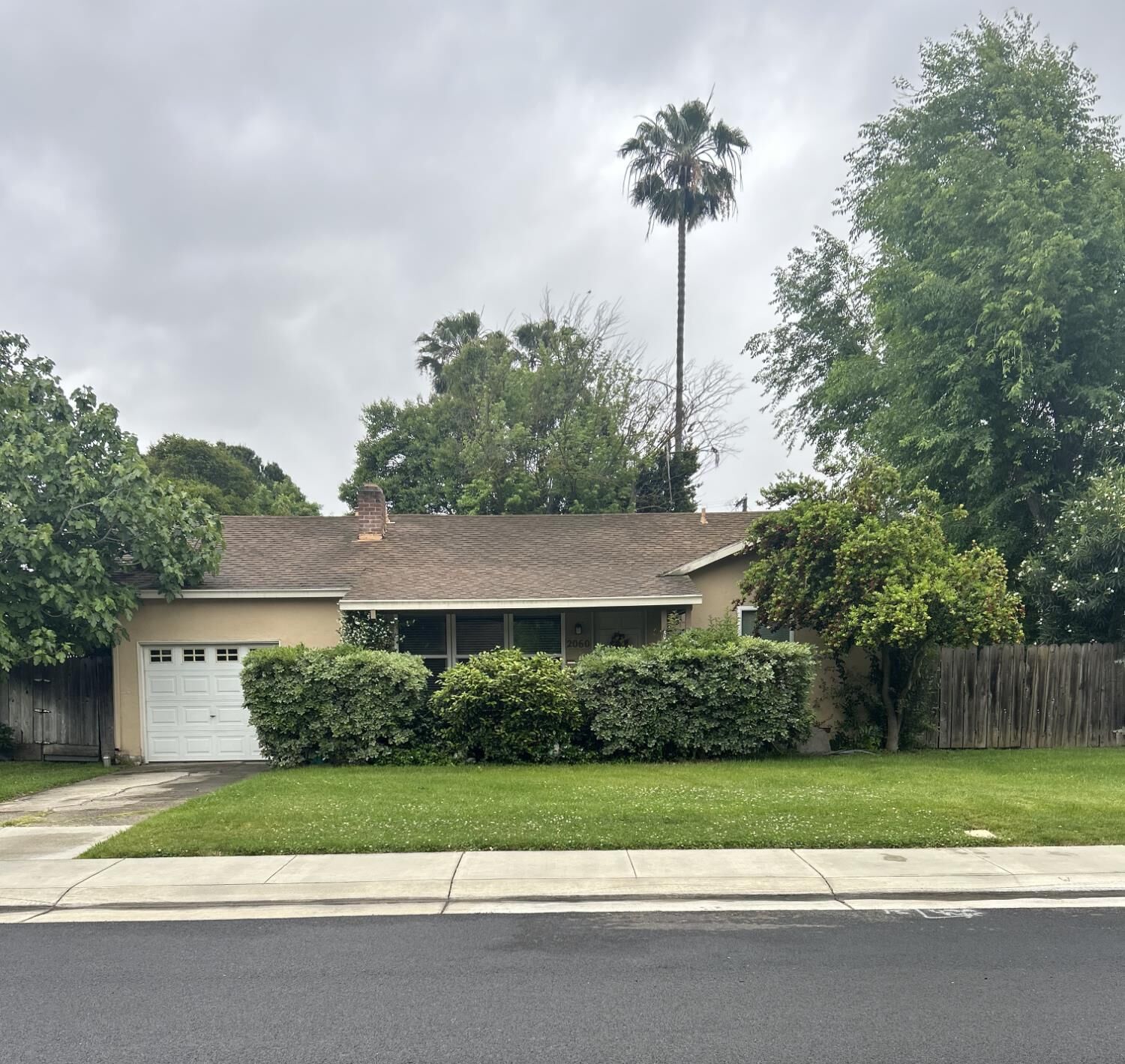 Property Photo:  2060 Middlefield Avenue  CA 95204 