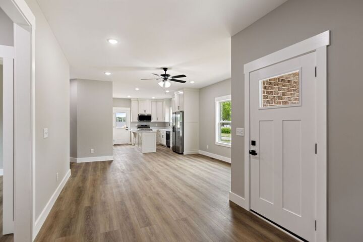Property Photo:  1116 Baker Ln  TN 38464 